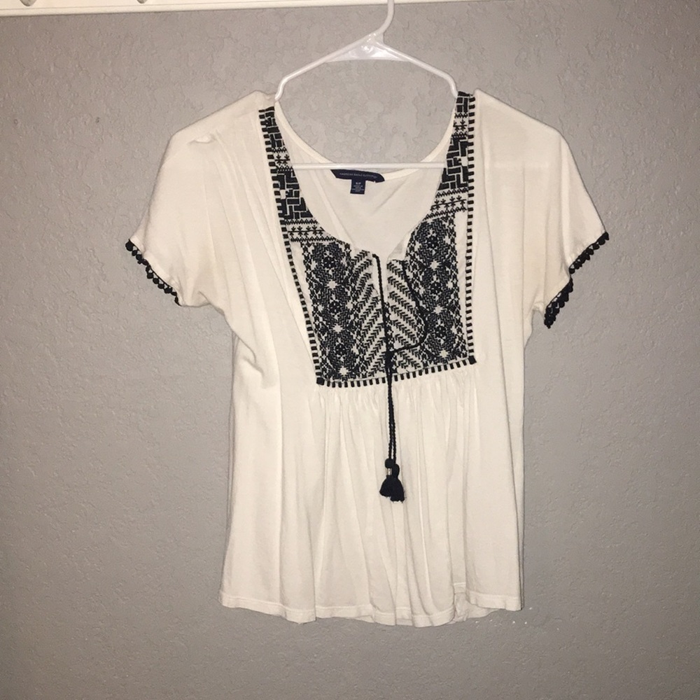 American Eagle shirt. Size small.